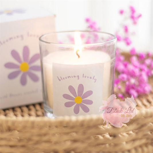 Blooming Lovely Daisy Wildflower Candle